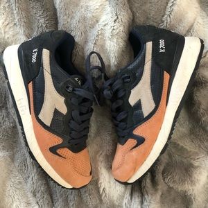 Diadora V7000 Salmon Toe
